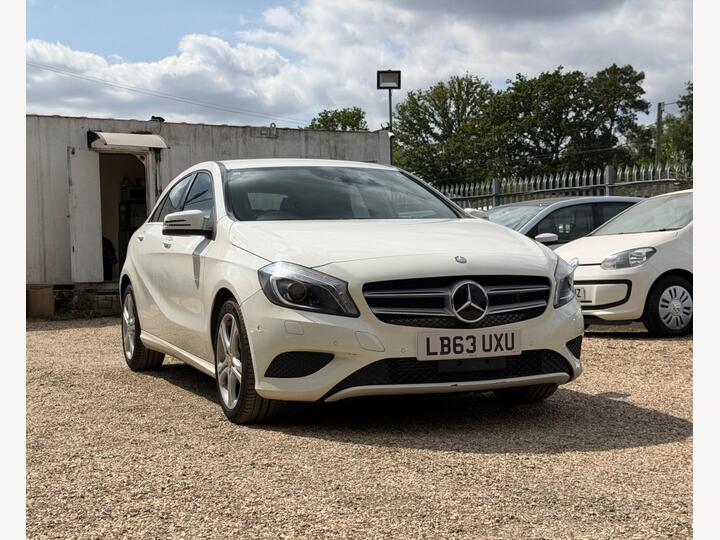 Mercedes-Benz A Class 1.6 A180 Sport Hatchback 5dr Petrol 7G-DCT Euro 6 (s/s) (122 Ps)