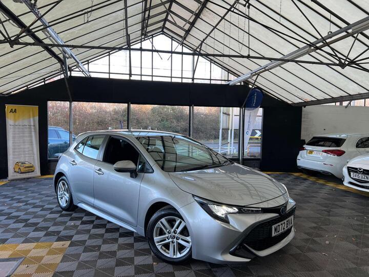 Toyota COROLLA 1.8 VVT-h Icon CVT Euro 6 (s/s) 5dr