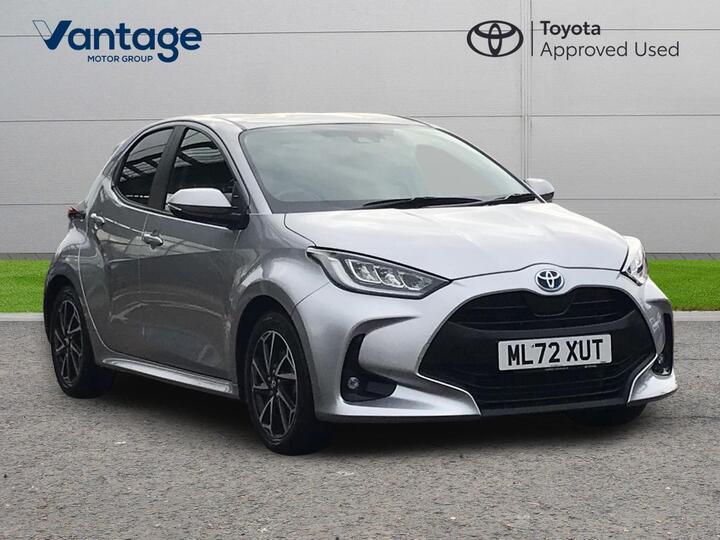 Toyota Yaris 1.5 VVT-h Design E-CVT Euro 6 (s/s) 5dr Toyota Yaris 1.5 VVT-h Design E-CVT Euro 6 (s/s) 5dr