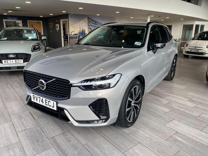 Volvo XC60 2.0 B5 MHEV Ultra Dark Auto AWD Euro 6 (s/s) 5dr