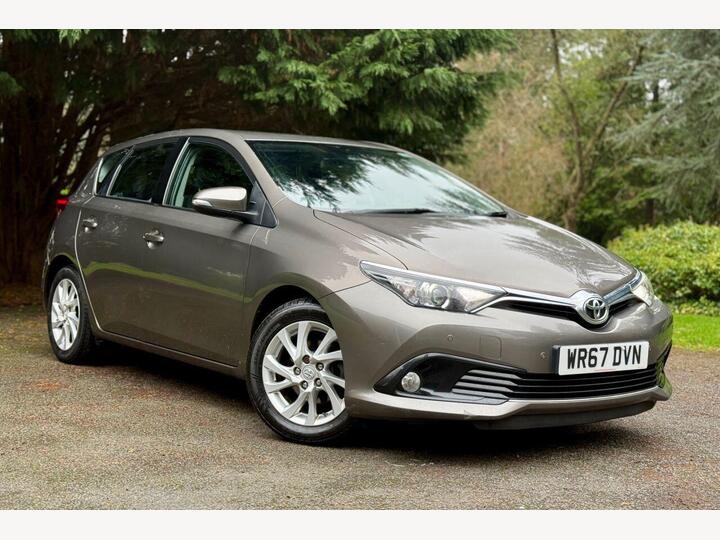 Toyota AURIS 1.2 VVT-i Icon Euro 6 (s/s) 5dr (Safety Sense)