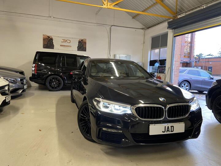 BMW 5 SERIES 2.0 520d M Sport Auto XDrive Euro 6 (s/s) 4dr BMW 5 SERIES 2.0 520d M Sport Auto XDrive Euro 6 (s/s) 4dr
