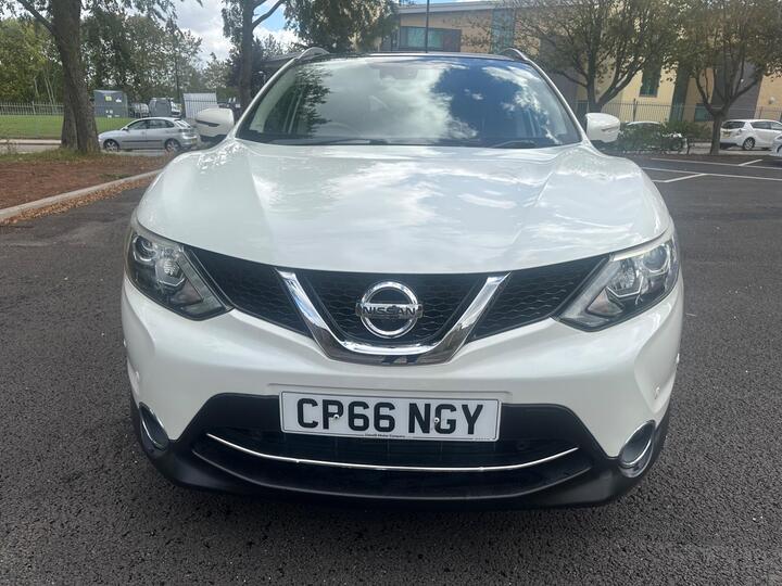 Nissan Qashqai 1.2 DIG-T Tekna XTRON 2WD Euro 6 (s/s) 5dr
