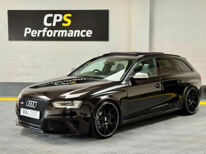 Audi RS4 Avant 4.2 FSI V8 S Tronic Quattro Euro 5 5dr Audi RS4 Avant 4.2 FSI V8 S Tronic Quattro Euro 5 5dr