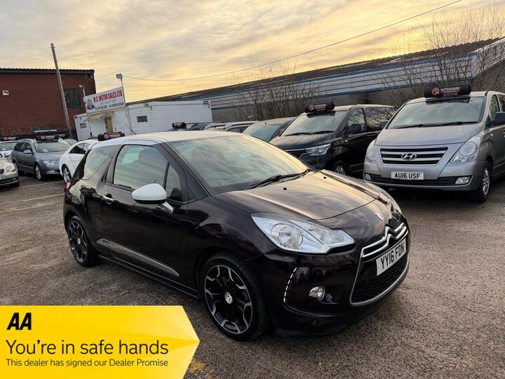 DS AUTOMOBILES DS 3 1.6 BlueHDi DStyle Euro 6 (s/s) 3dr DS AUTOMOBILES DS 3 1.6 BlueHDi DStyle Euro 6 (s/s) 3dr