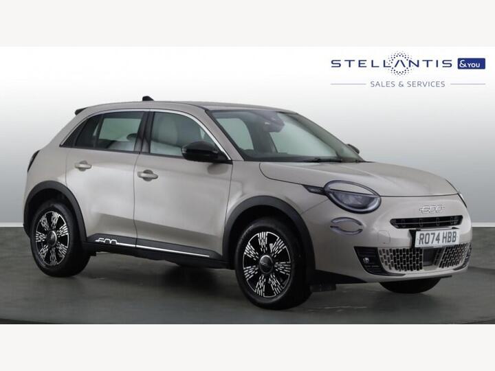 Fiat 600 1.2 MHEV E-DCT Euro 6 (s/s) 5dr