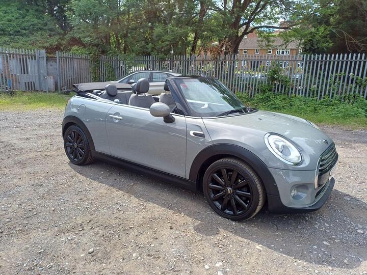 MINI Convertible 1.5 Cooper Euro 6 (s/s) 2dr MINI Convertible 1.5 Cooper Euro 6 (s/s) 2dr