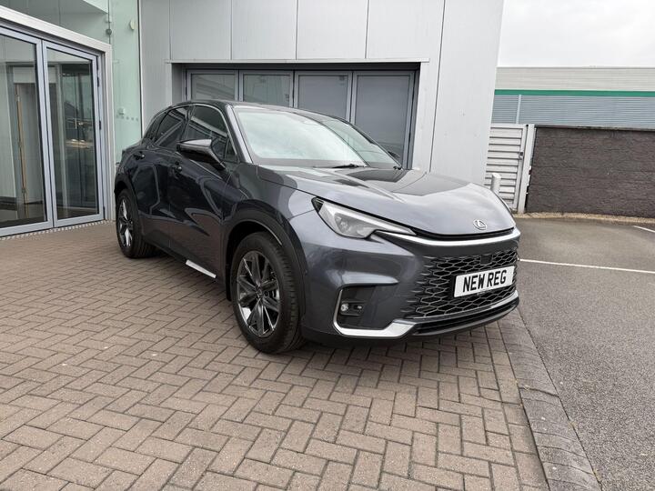 Lexus LBX 1.5 VVT-iE Takumi E-CVT Euro 6 (s/s) 5dr