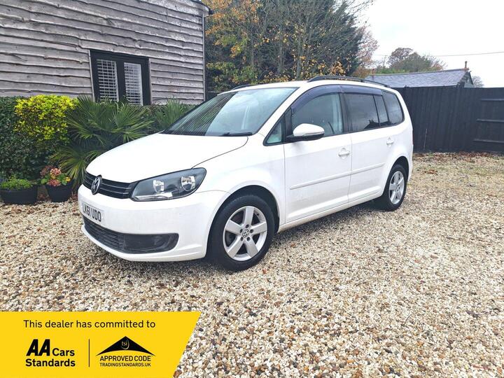 Volkswagen Touran 1.4 AUTO TOP SPEC CARPLAY NAV Volkswagen Touran 1.4 AUTO TOP SPEC CARPLAY NAV