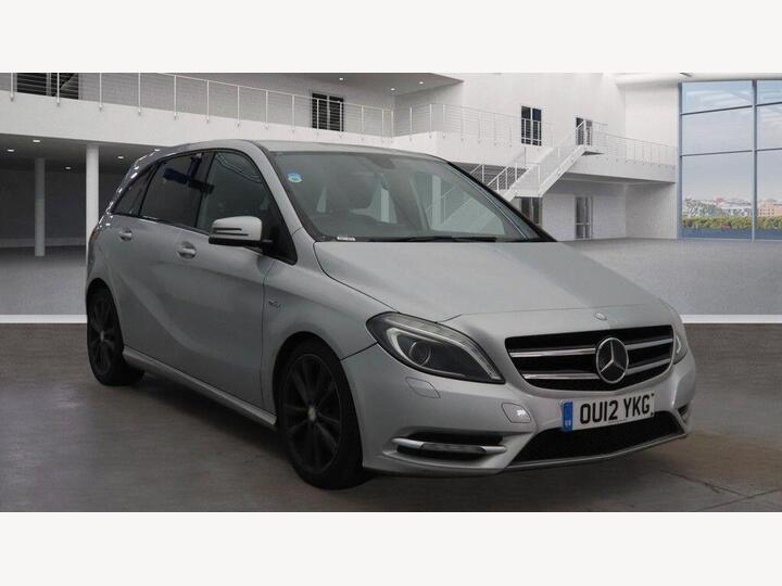 Mercedes-Benz B Class 1.8 B200 CDI BlueEfficiency Sport 7G-DCT Euro 5 (s/s) 5dr
