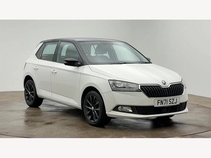 Skoda Fabia 1.0 TSI Colour Edition DSG Euro 6 (s/s) 5dr Skoda Fabia 1.0 TSI Colour Edition DSG Euro 6 (s/s) 5dr
