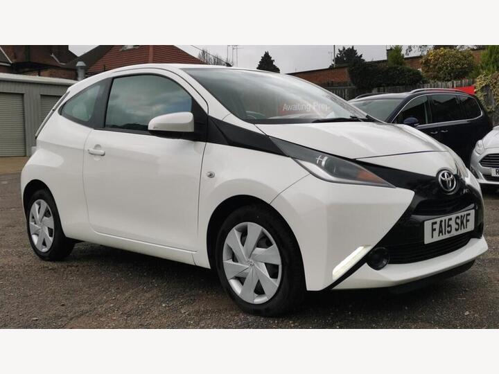 Toyota AYGO 1.0 VVT-i X-play Euro 5 3dr Euro 5