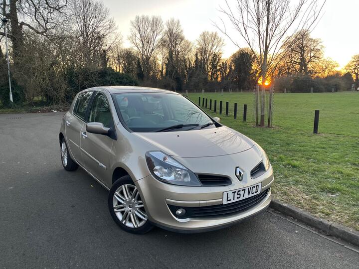 Renault Clio 2.0 VVT Initiale 5dr