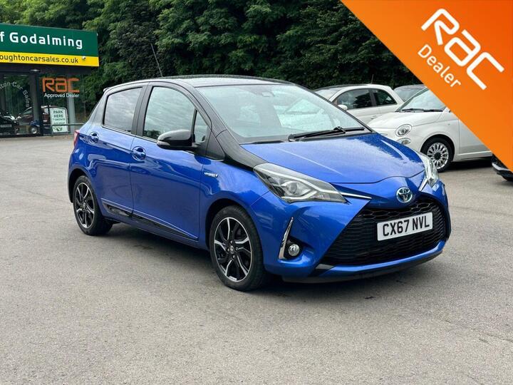 Toyota YARIS 1.5 VVT-h Blue Bi-Tone E-CVT Euro 6 (s/s) 5dr