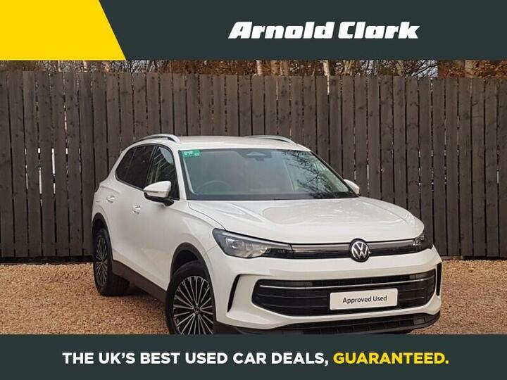 Volkswagen Tiguan 1.5 ETSI MHEV Match DSG Euro 6 (s/s) 5dr Volkswagen Tiguan 1.5 ETSI MHEV Match DSG Euro 6 (s/s) 5dr