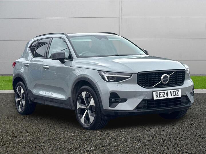 Volvo XC40 2.0 B4 MHEV Ultra Dark DCT Auto Euro 6 (s/s) 5dr