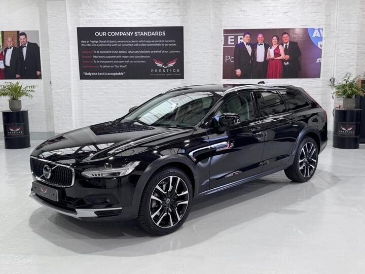 Volvo V90 Cross Country 2.0 B5 MHEV Ultimate Auto AWD Euro 6 (s/s) 5dr