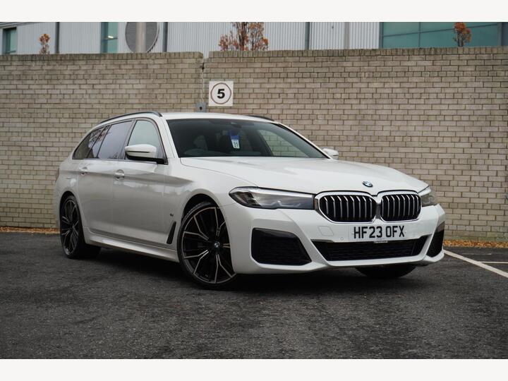 BMW 5 SERIES 2.0 520i MHT M Sport Touring Steptronic Euro 6 (s/s) 5dr BMW 5 SERIES 2.0 520i MHT M Sport Touring Steptronic Euro 6 (s/s) 5dr