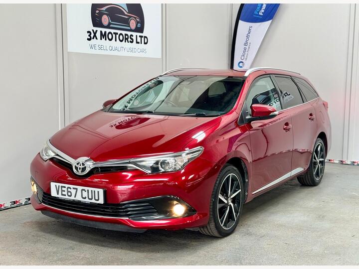 Toyota Auris 1.2 VVT-i Design Touring Sports Euro 6 (s/s) 5dr (Safety Sense)