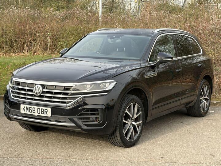 Volkswagen TOUAREG 3.0 TDI V6 R-Line Tiptronic 4Motion Euro 6 (s/s) 5dr Volkswagen TOUAREG 3.0 TDI V6 R-Line Tiptronic 4Motion Euro 6 (s/s) 5dr