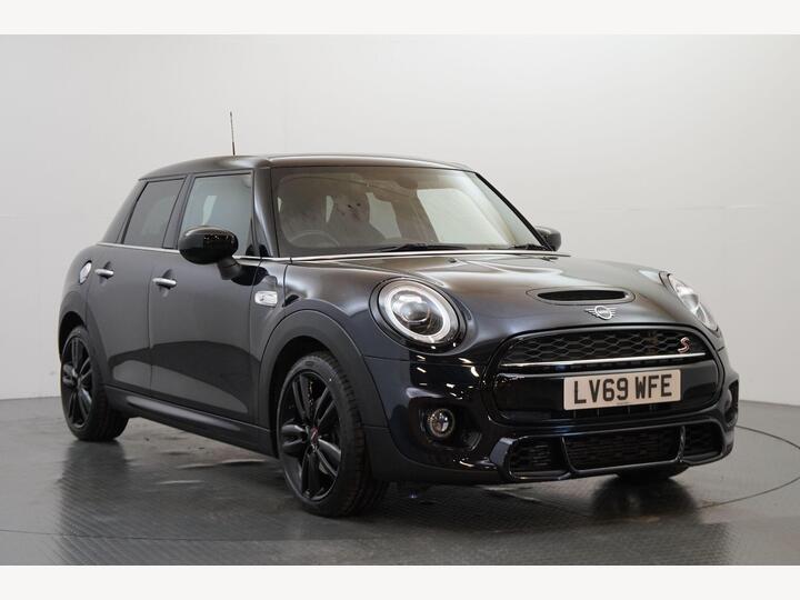 MINI Hatch 2.0 Cooper S Sport Steptronic Euro 6 (s/s) 5dr