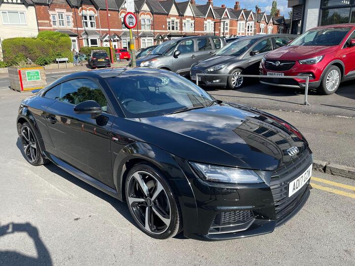 Audi TT 2.0 TDI Ultra Black Edition Euro 6 (s/s) 3dr