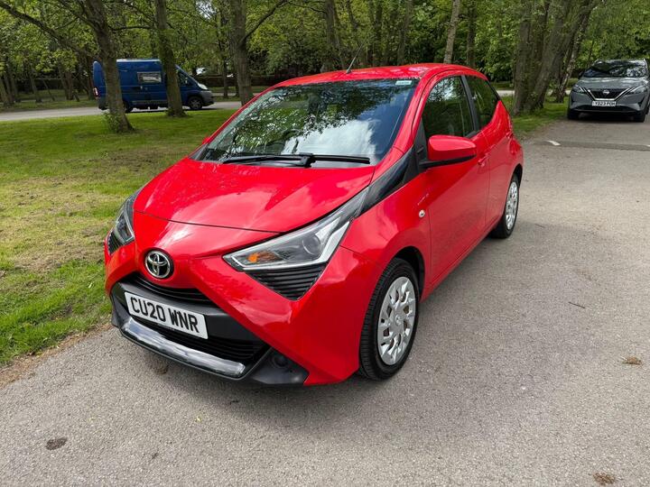 Toyota AYGO 1.0 VVT-i X-play X-shift Euro 6 5dr