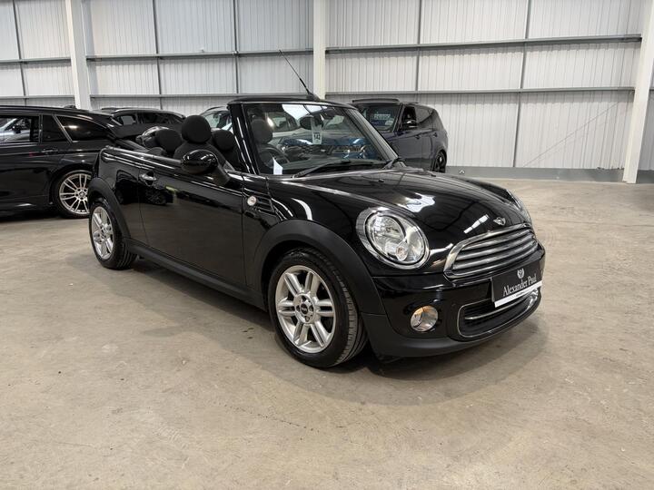MINI Convertible 1.6 Cooper Auto Euro 6 2dr