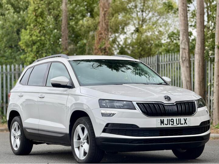 Skoda Karoq 1.6 TDI SE DSG Euro 6 (s/s) 5dr Skoda Karoq 1.6 TDI SE DSG Euro 6 (s/s) 5dr