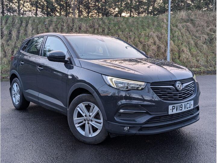 Vauxhall Grandland X 1.2 Turbo SE Euro 6 (s/s) 5dr Vauxhall Grandland X 1.2 Turbo SE Euro 6 (s/s) 5dr