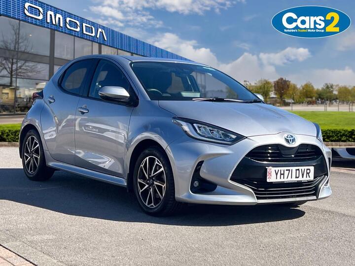 Toyota Yaris 1.5 VVT-h Design E-CVT Euro 6 (s/s) 5dr