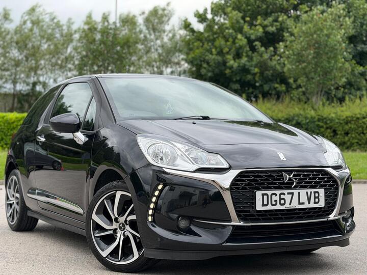 DS AUTOMOBILES DS 3 1.2 PureTech Connected Chic Euro 6 (s/s) 3dr DS AUTOMOBILES DS 3 1.2 PureTech Connected Chic Euro 6 (s/s) 3dr