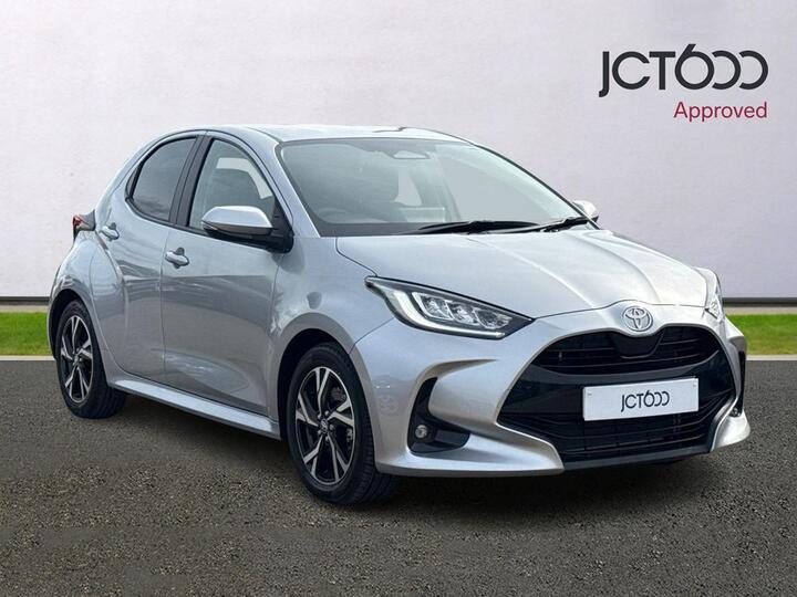 Toyota Yaris 1.5 VVT-h Design E-CVT Euro 6 (s/s) 5dr