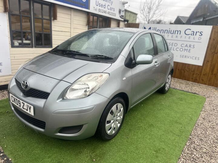 Toyota Yaris 1.33 Dual VVT-i TR Euro 4 (s/s) 5dr