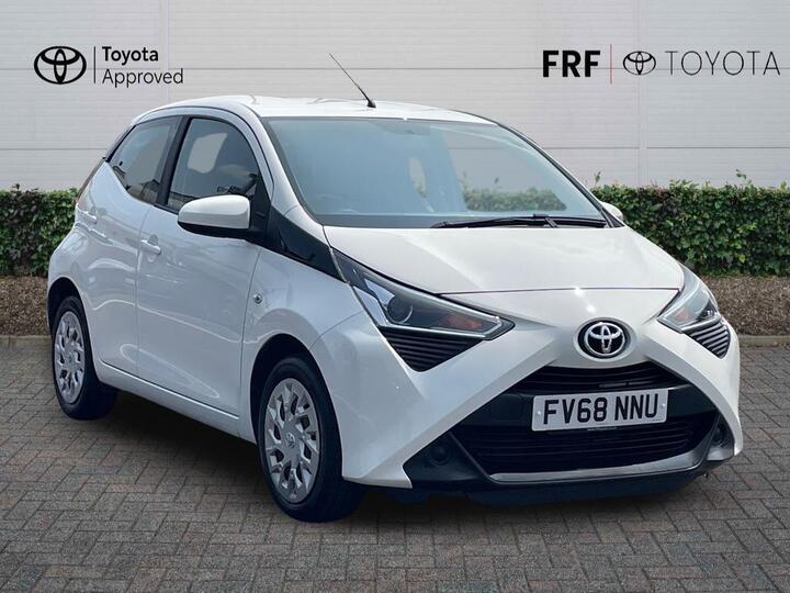 Toyota AYGO 1.0 VVT-i X-play X-shift Euro 6 5dr