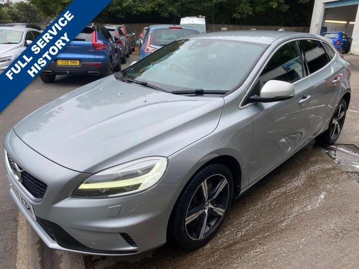 Volvo V40 2.0 D3 R-Design Nav Plus Auto Euro 6 (s/s) 5dr