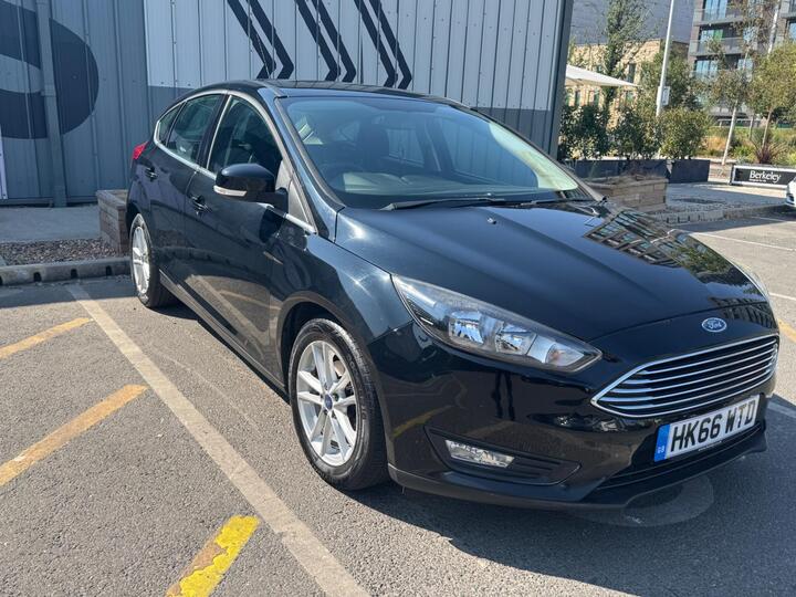 Ford Focus 1.0T EcoBoost Zetec Auto Euro 6 (s/s) 5dr