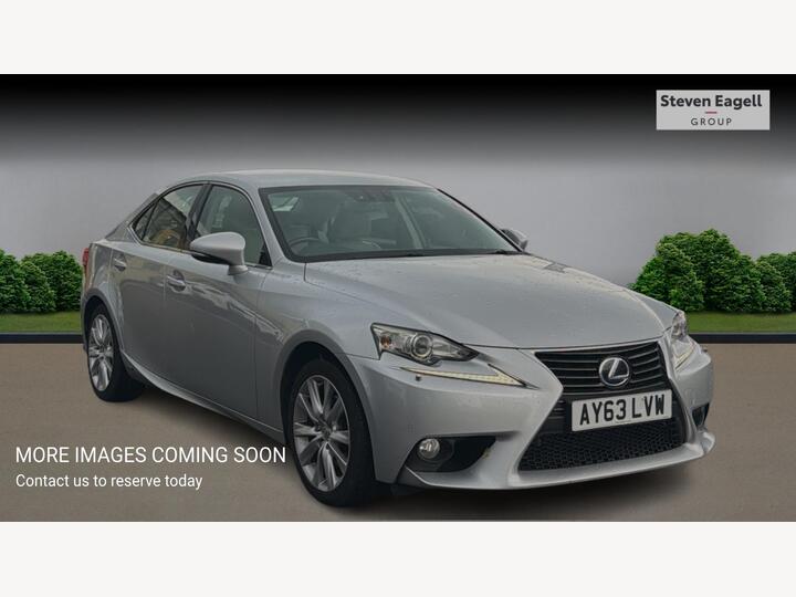 Lexus IS 2.5 300h Luxury E-CVT Euro 5 (s/s) 4dr
