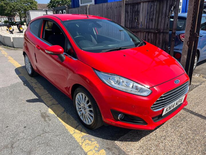 Ford Fiesta 1.0T EcoBoost Titanium Euro 5 (s/s) 3dr