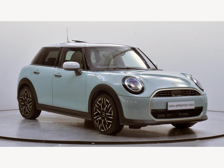 MINI Hatch 1.5C Exclusive Steptronic Euro 6 (s/s) 5dr