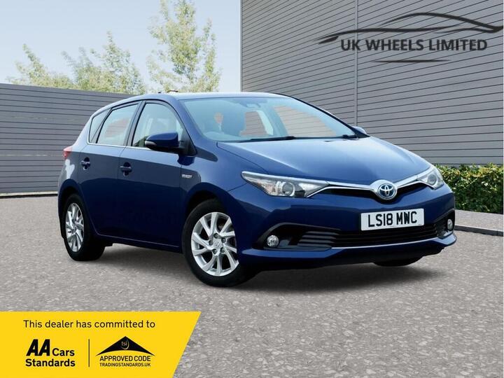Toyota Auris 1.8 VVT-h Icon Tech CVT Euro 6 (s/s) 5dr Toyota Auris 1.8 VVT-h Icon Tech CVT Euro 6 (s/s) 5dr
