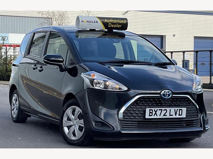 Toyota Sienta 1.5 Hybrid PETROL 7 SEATER