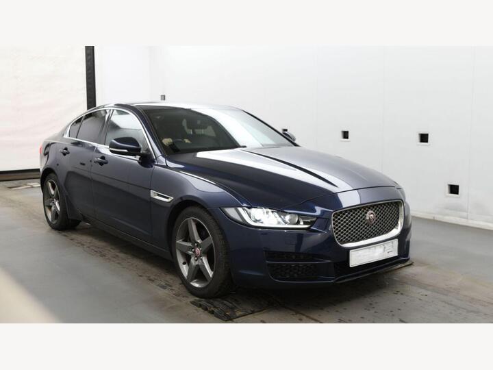 Jaguar XE 2.0d Portfolio Euro 6 (s/s) 4dr