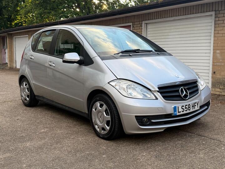 Mercedes-Benz A Class 1.5 A150 Classic SE CVT 5dr