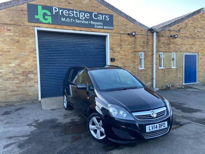 Vauxhall Zafira 1.8 16V Exclusiv Euro 5 5dr Vauxhall Zafira 1.8 16V Exclusiv Euro 5 5dr