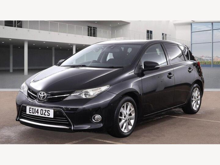 Toyota Auris 1.4 D-4D Excel Euro 5 (s/s) 5dr Toyota Auris 1.4 D-4D Excel Euro 5 (s/s) 5dr