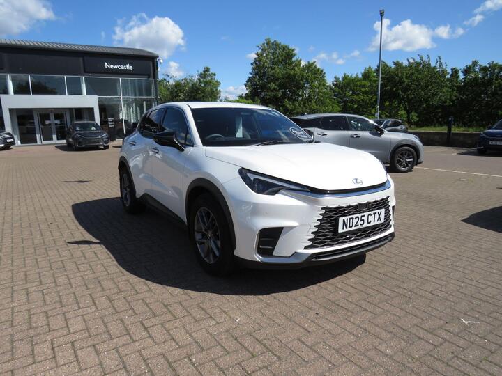 Lexus LBX 1.5 VVT-iE Premium E-CVT Euro 6 (s/s) 5dr