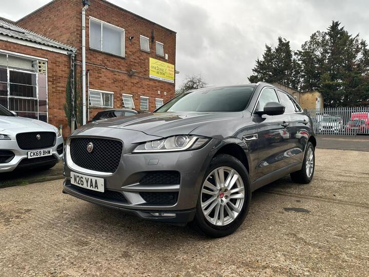 Jaguar F-PACE 2.0 D180 Portfolio Auto AWD Euro 6 (s/s) 5dr Jaguar F-PACE 2.0 D180 Portfolio Auto AWD Euro 6 (s/s) 5dr