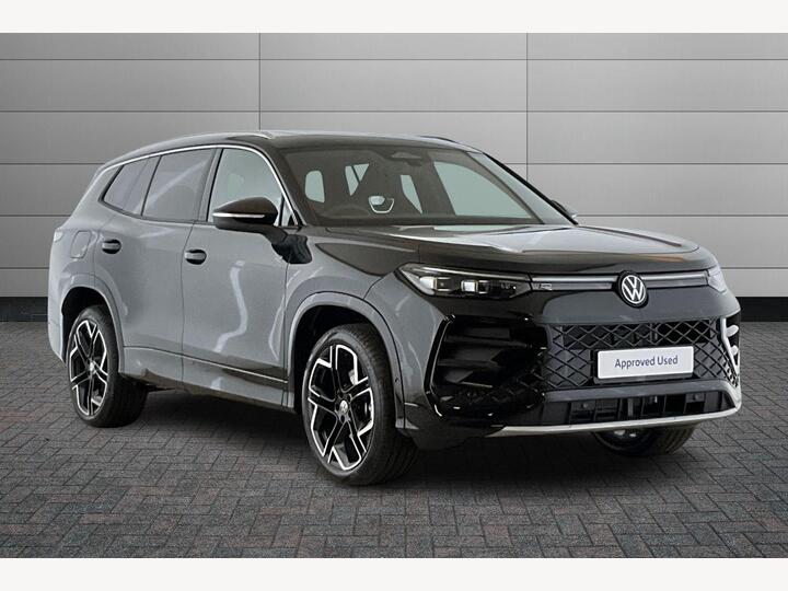 Volkswagen Tayron 1.5 TSI EHybrid 19.7kWh R-Line DSG Euro 6 (s/s) 5dr Volkswagen Tayron 1.5 TSI EHybrid 19.7kWh R-Line DSG Euro 6 (s/s) 5dr