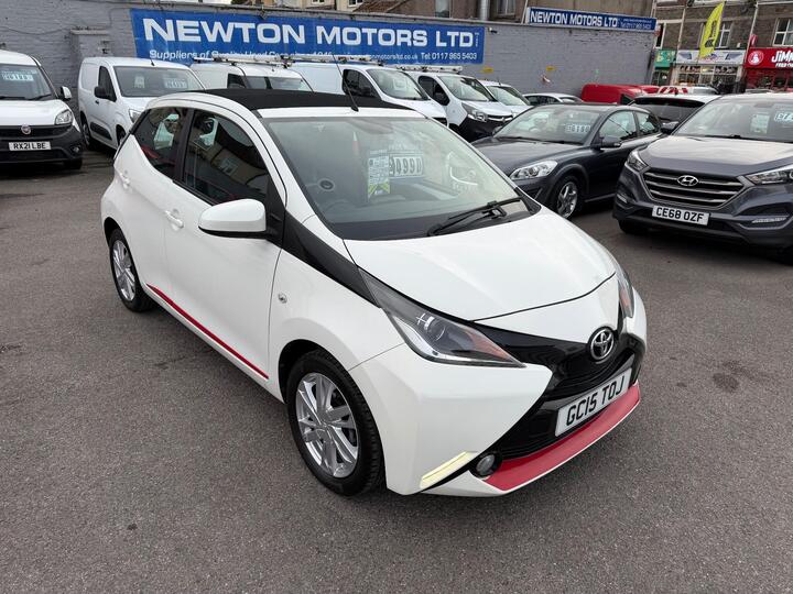 Toyota AYGO 1.0 VVT-i X-pression X-wave Euro 5 5dr Euro 5